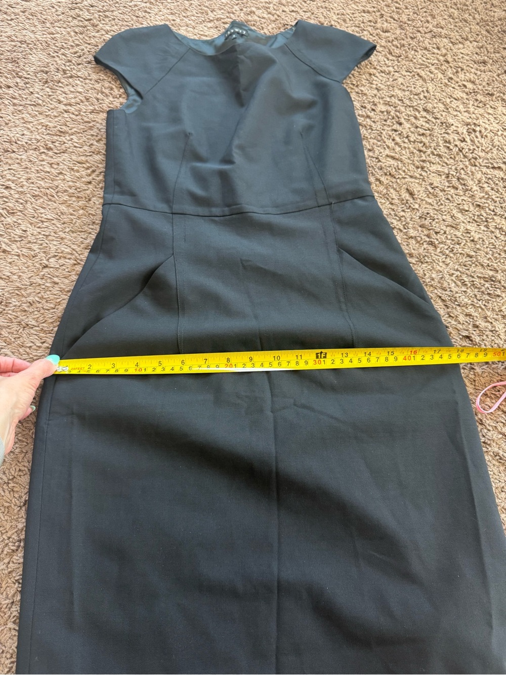 Theory Wool Blend Cap Sleeve Sheath Dress Pockets Black LBD 4 - Picture 11 of 11